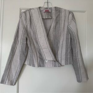 Vintage Betsy’s Things Gray Cropped Blazer with Asymmetrical Closure